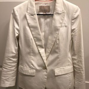 White banana republic blazer.